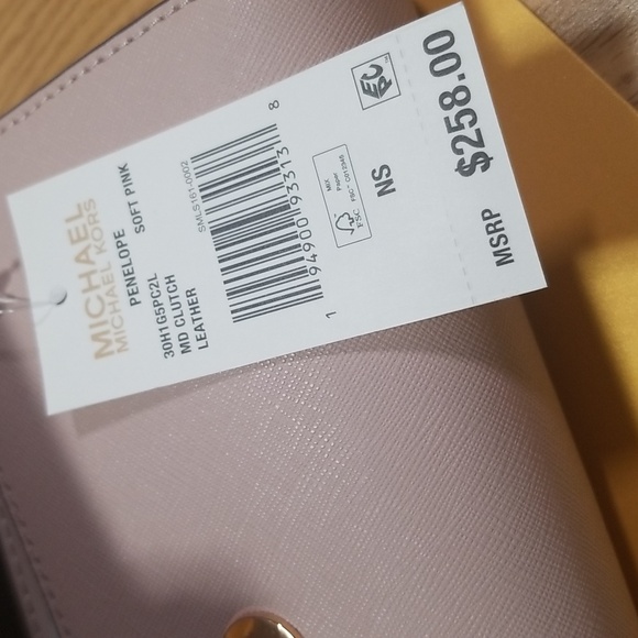 Michael Kors Penelope MD Clutch In Soft Pink NWT - Picture 11 of 11